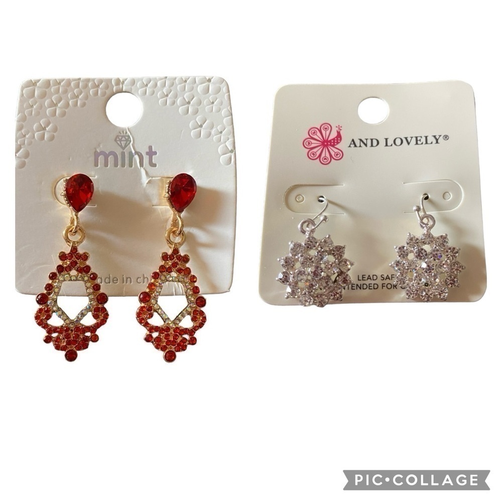 EARRINGS-TWO PAIR OF SPARKLING EARRINGS
